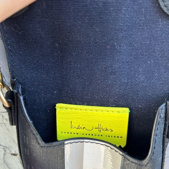India Hicks Cell Phone Crossbody, 7”x4”x 3/4” - Picture 10 of 12